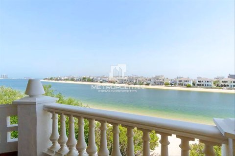 Vila u gradu Palm Jumeirah, Dubai, UAE 4 spavaće sobe, 465 m2 Br. 663528 - Slika 9