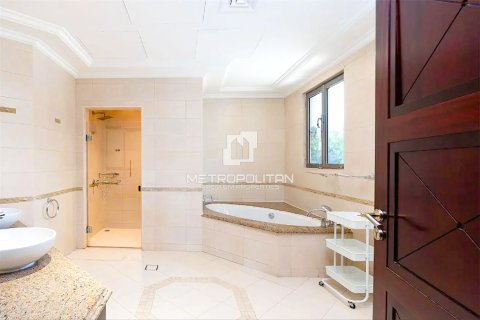 Vila u gradu Palm Jumeirah, Dubai, UAE 4 spavaće sobe, 465 m2 Br. 663528 - Slika 26