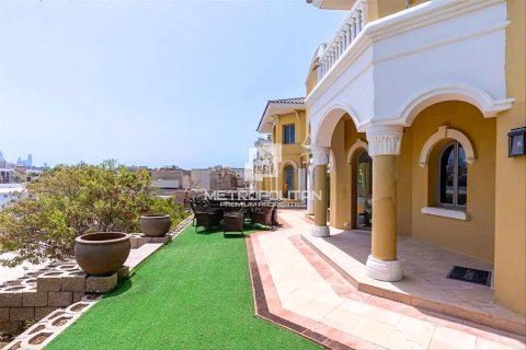Vila u gradu Palm Jumeirah, Dubai, UAE 4 spavaće sobe, 465 m2 Br. 663528 - Slika 11