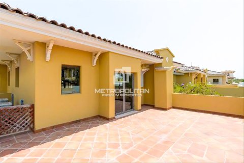 Vila u gradu Palm Jumeirah, Dubai, UAE 4 spavaće sobe, 465 m2 Br. 663528 - Slika 5