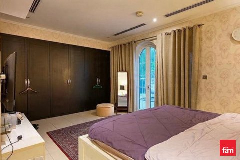 Üürile anda villa asukohaga Dubai, AÜE: 3 magamistoaga, 524.2 m² Nr 685980 - pilt 15
