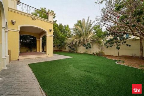 Üürile anda villa asukohaga Dubai, AÜE: 3 magamistoaga, 524.2 m² Nr 685980 - pilt 3