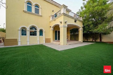 Üürile anda villa asukohaga Dubai, AÜE: 3 magamistoaga, 524.2 m² Nr 685980 - pilt 2