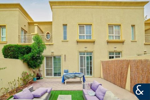 Villa til salg i The Springs, Dubai, UAE 2 soveværelser, 157 kvm № 666325 - foto 2