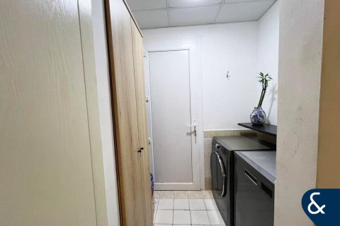 Villa til salg i The Springs, Dubai, UAE 2 soveværelser, 157 kvm № 666325 - foto 16