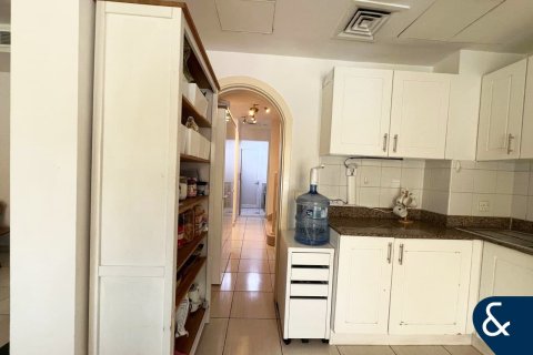 Villa til salg i The Springs, Dubai, UAE 2 soveværelser, 157 kvm № 666325 - foto 10