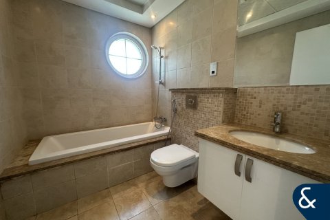 Vila v Jumeirah Park, Dubai, SAE 5 ložnice, 436 m² Č.: 666319 - fotografie 8