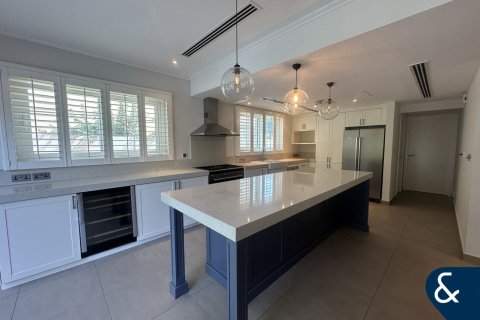 Vila v Jumeirah Park, Dubai, SAE 5 ložnice, 436 m² Č.: 666319 - fotografie 4
