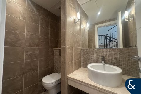 Vila v Jumeirah Park, Dubai, SAE 5 ložnice, 436 m² Č.: 666319 - fotografie 5