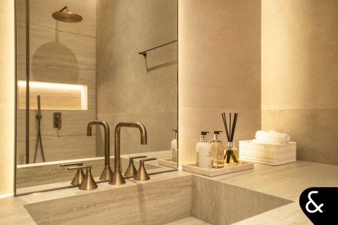 Willa na sprzedaż w Jumeirah Islands, Dubai, ZEA 5 sypialnie, 511 mkw., nr 666323 - zdjęcie 21