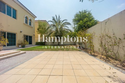 Vila di Jumeirah Park, Dubai, UAE 4 bilik tidur, 510.00030880 meter persegi № 754898 - foto 18