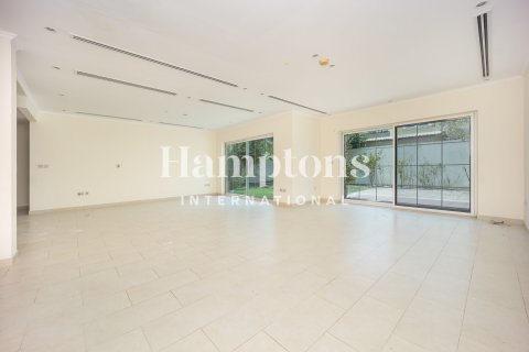 Vila di Jumeirah Park, Dubai, UAE 4 bilik tidur, 510.00030880 meter persegi № 754898 - foto 8
