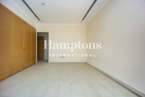 Vila di Jumeirah Park, Dubai, UAE 4 bilik tidur, 510.00030880 meter persegi № 754898 - foto 27