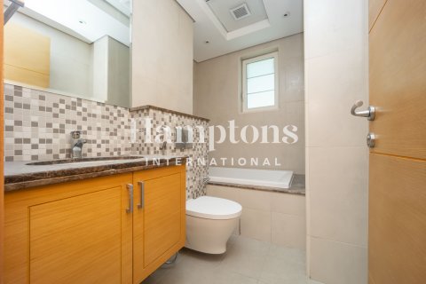Vila di Jumeirah Park, Dubai, UAE 4 bilik tidur, 510.00030880 meter persegi № 754898 - foto 5