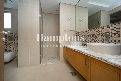 Vila di Jumeirah Park, Dubai, UAE 4 bilik tidur, 510.00030880 meter persegi № 754898 - foto 2