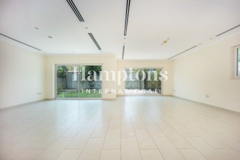 Vila di Jumeirah Park, Dubai, UAE 4 bilik tidur, 510.00030880 meter persegi № 754898 - foto 6