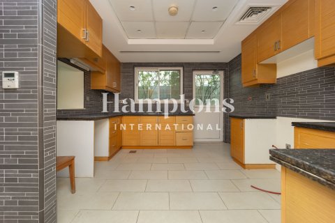 Vila di Jumeirah Park, Dubai, UAE 4 bilik tidur, 510.00030880 meter persegi № 754898 - foto 20