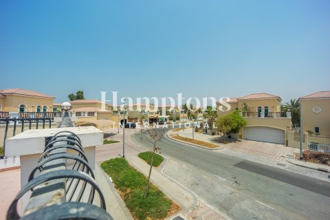 Vila di Jumeirah Park, Dubai, UAE 4 bilik tidur, 510.00030880 meter persegi № 754898 - foto 12