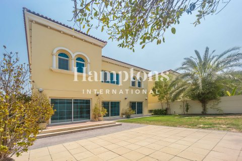 Vila di Jumeirah Park, Dubai, UAE 4 bilik tidur, 510.00030880 meter persegi № 754898 - foto 3