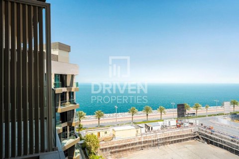 Appartement à Palm Jumeirah, Dubai, EAU: 1 chambre, 105.63 m2 № 745995