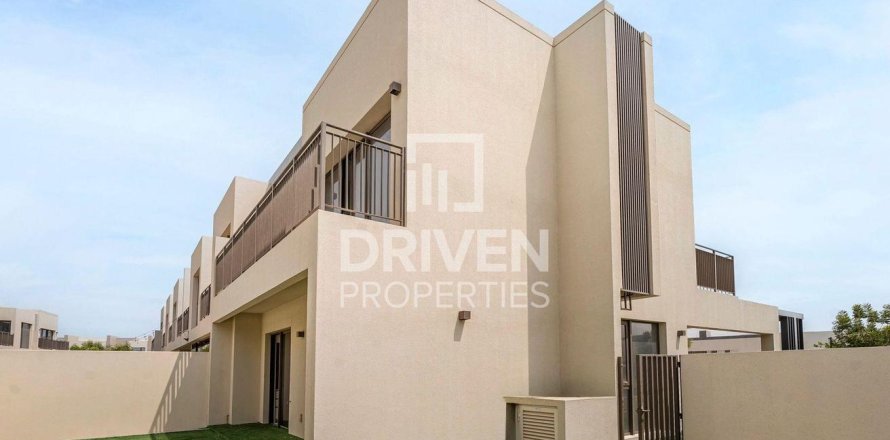 Townhouse i Dubai South (Dubai World Central), Dubai, UAE 4 soveværelser, 295.15 kvm № 745993