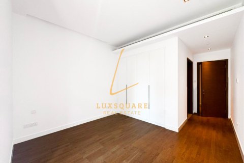 Appartamento in affitto a Al Wasl, Dubai, EAU 3 camere da letto, 203 mq. № 769311 - foto 18