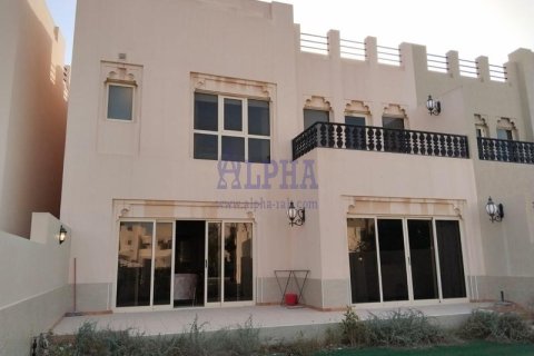 Townhouse in Al Hamra Village, Ras Al Khaimah, UAE 3 bedrooms, 252.5 sq.m. № 719977 - photo 19