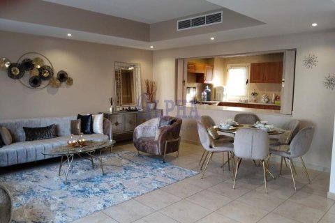 Townhouse in Al Hamra Village, Ras Al Khaimah, UAE 3 bedrooms, 252.5 sq.m. № 719977 - photo 3
