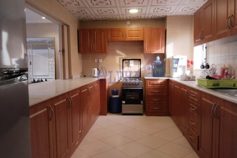 Townhouse in Al Hamra Village, Ras Al Khaimah, UAE 3 bedrooms, 252.5 sq.m. № 719977 - photo 6