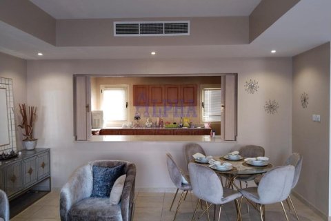 Townhouse in Al Hamra Village, Ras Al Khaimah, UAE 3 bedrooms, 252.5 sq.m. № 719977 - photo 4