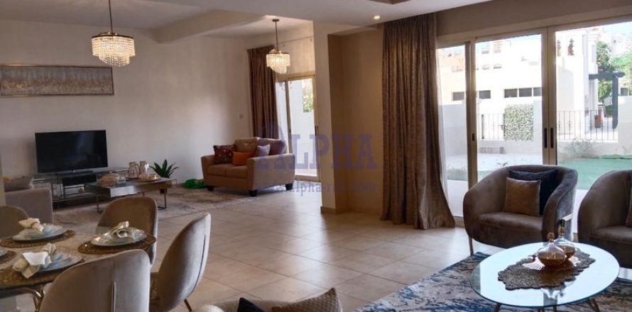 Townhouse in Al Hamra Village, Ras Al Khaimah, UAE 3 bedrooms, 252.5 sq.m. № 719977