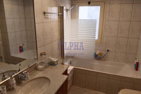 Townhouse in Al Hamra Village, Ras Al Khaimah, UAE 3 bedrooms, 252.5 sq.m. № 719977 - photo 20