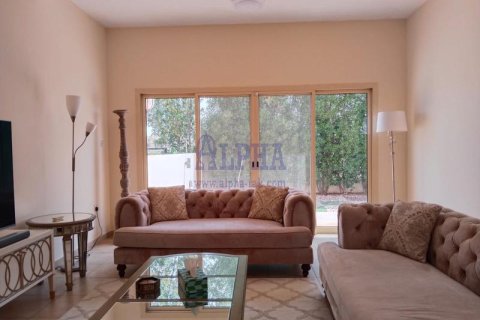 Townhouse in Al Hamra Village, Ras Al Khaimah, UAE 3 bedrooms, 250.8 sq.m. № 719976 - photo 5