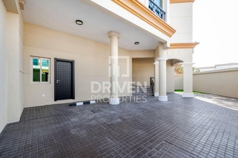 阿联酋 Dubai Al Barsha 待租 : 4 卧, 326.83 平方米 , 编号746895 - 照片 15