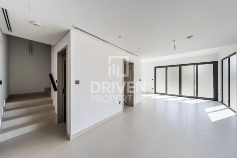 Radový dom v Tilal Al Ghaf, Dubai, SAE 4 spálne, 232.72 m2 č. 746894