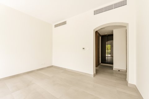 Řadový dům v The Lakes, Dubai, SAE 4 ložnice, 256.69 m² Č.: 750357 - fotografie 12