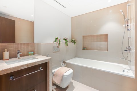 Apartamento en alquiler en Downtown Dubai (Downtown Burj Dubai), Dubai, EAU 2 dormitorios, 132.18 m2 № 750359 - foto 23