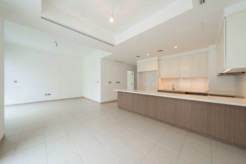 Kuća u nizu u gradu Arabian Ranches 2, Dubai, UAE 4 spavaće sobe, 241.72 m2 Br. 750355 - Slika 2