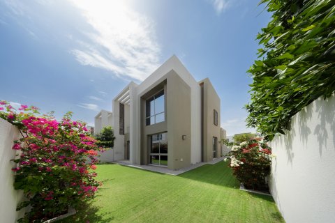 Kamienica w Arabian Ranches 2, Dubai, ZEA 4 sypialnie, 241.72 mkw. nr 750355