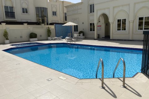 Townhouse in Umm Suqeim, Dubai, UAE 5 bedrooms, 443 sq.m. № 750360