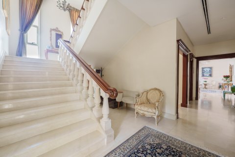 Vila v Al Mushrif, Abu Dhabi, SAE 7 ložnice, 1411.57 m² Č.: 749027 - fotografie 13