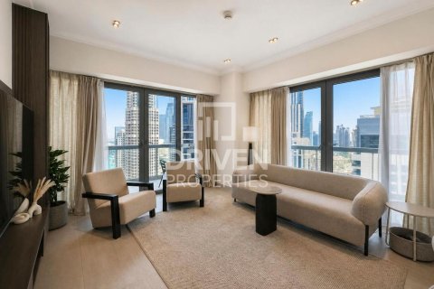 Apartment in Downtown Dubai (Downtown Burj Dubai), Dubai, UAE 1 bedroom, 120.5 sq.m. № 754006 - photo 3