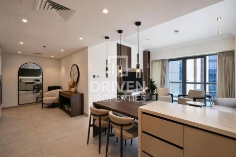 Apartment in Downtown Dubai (Downtown Burj Dubai), Dubai, UAE 1 bedroom, 120.5 sq.m. № 754006 - photo 4