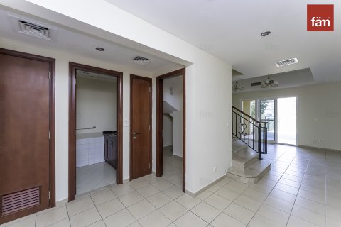 Casa urbana para arrendamento em Dubai, EAU 2 quartos, 207.6 m2 № 658954 - foto 6