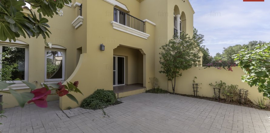 Casa urbana em Dubai, EAU 2 quartos, 207.6 m2 № 658954
