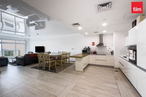 Appartement te koop in Dubai, VAE 2 slaapkamers, 131.2 vr.m., nr 662267 - foto 2