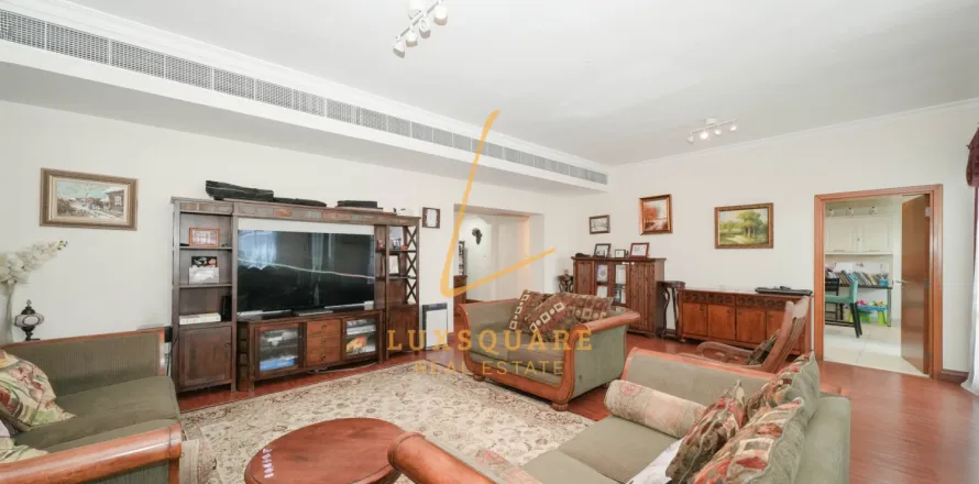 דירה ב Green Community, Dubai, איחוד האמירויות 3 חדרי שינה, 237 מ"ר מספר 709680