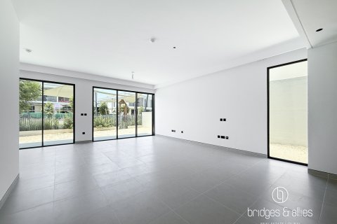 Villa Tilal Al Ghaf, Dubaijā, AAE 4 istabas, 378 m2 Nr. 709692 - attēls 3
