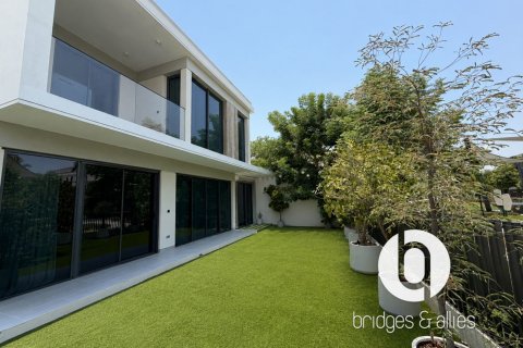 Vila v Tilal Al Ghaf, Dubai, SAE 4 spálne, 378 m2 č. 709692 - Fotografia 6
