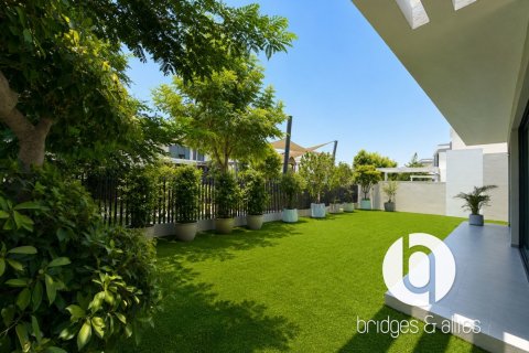 Tilal Al Ghaf, Dubai, UAE의 빌라 침실 4개, 378제곱미터 번호 709692